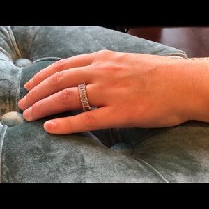 14k White Gold Emerald Cut Band